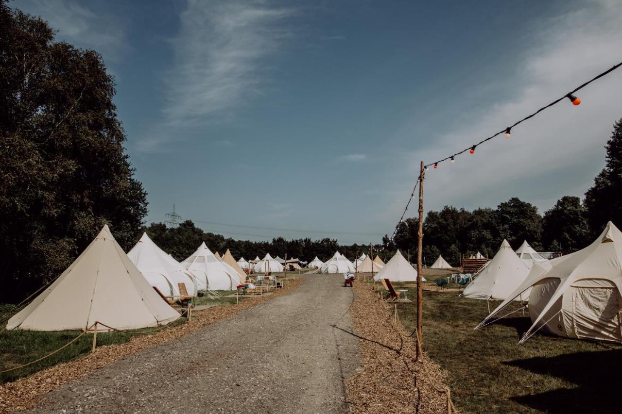 Glampingresort Raus Am See In Spaden Schiffdorf 외부 사진